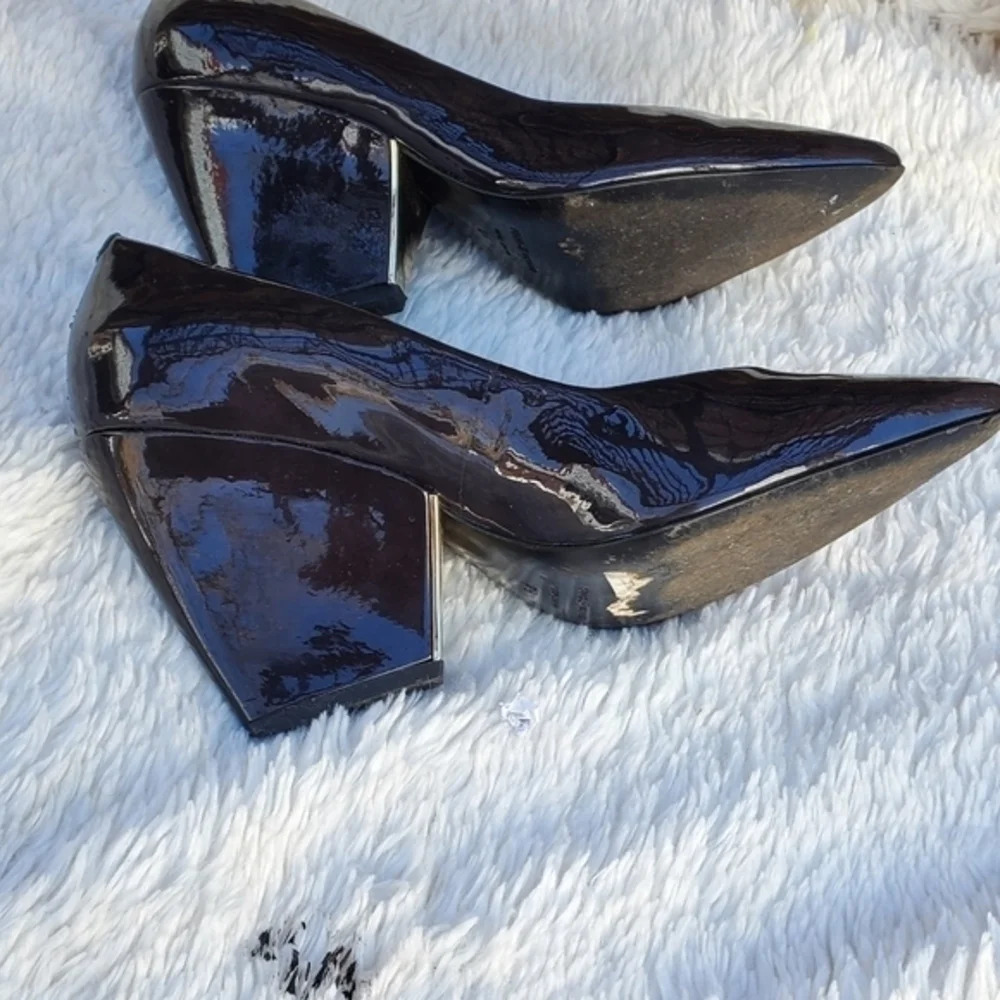 Pour la Victoire charcoal angled heel pumps 8.5 - Picture 4 of 12